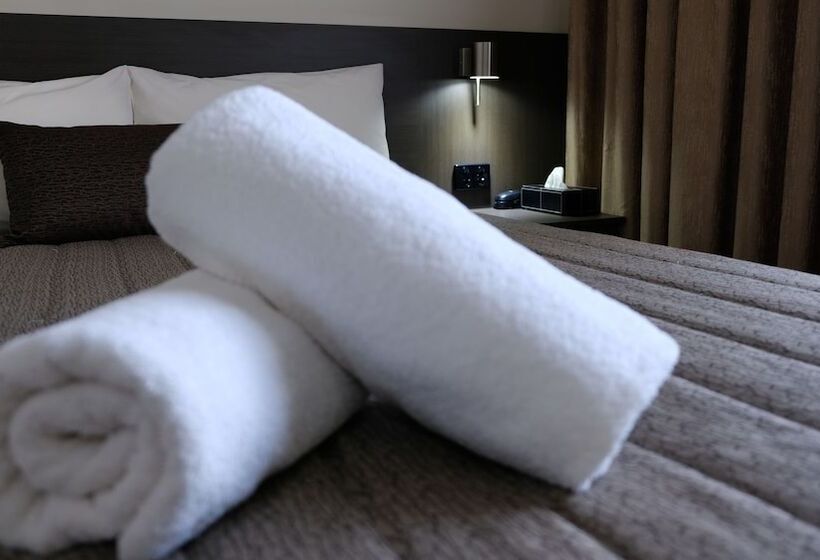 חדר משפחתי דלוקס, Loddon River Motel