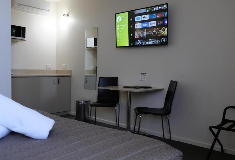 수피리어 룸, Loddon River Motel