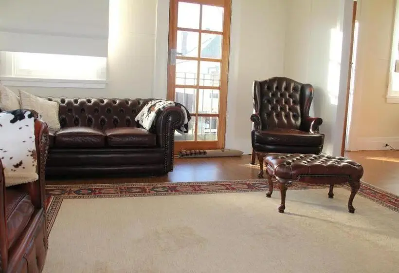 デラックスルーム, Mentor Chambers Apartment Bed & Breakfast