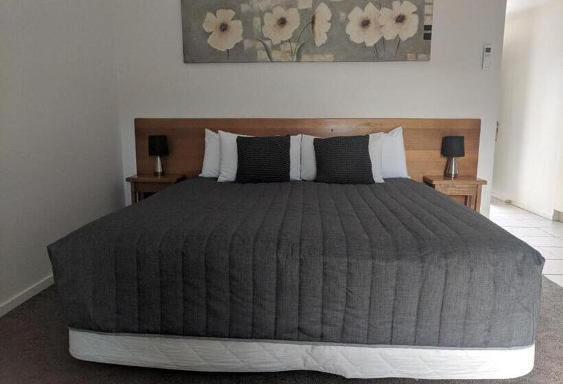 חדר סטנדרט עם מיטת קינג, Metung Waters Motel And Apartments