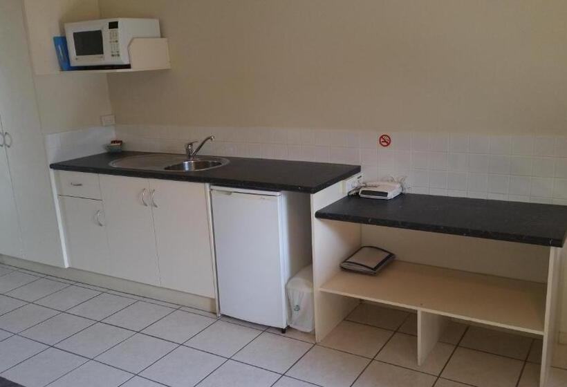 חדר סטנדרט עם מיטת קינג, Metung Waters Motel And Apartments