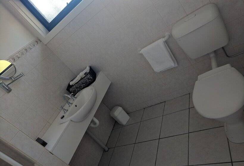 חדר סטנדרט עם מיטת קינג, Metung Waters Motel And Apartments