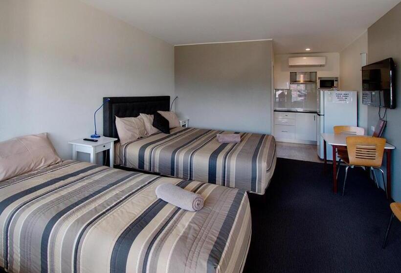 سوئیت با تخت بزرگ, Memphis Motor Inn