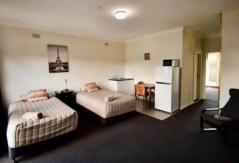 آپارتمان 2 خوابه, Memphis Motor Inn