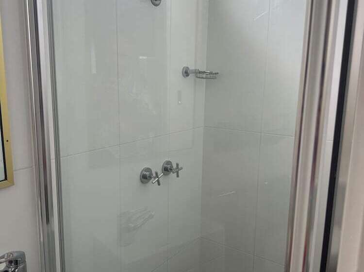 اتاق استاندارد, Memphis Motor Inn