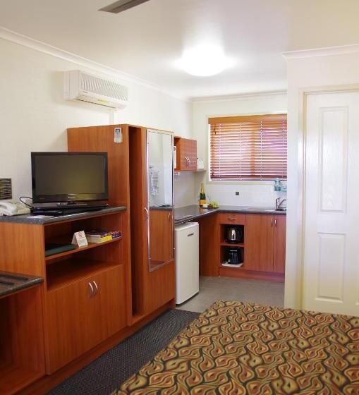 Номер Стандарт, Stannum Lodge Motor Inn