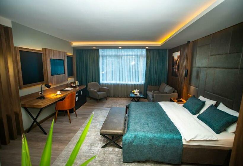 سوییت لوکس, Nova Suite