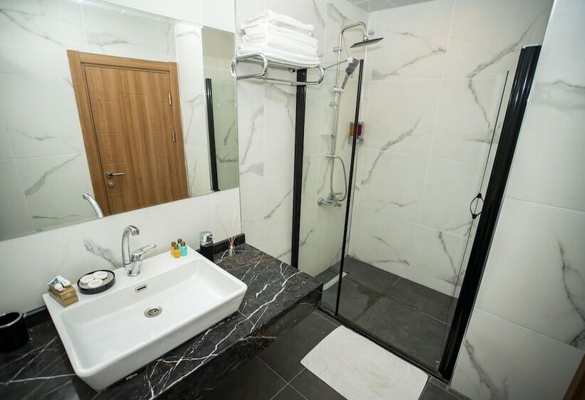 سوییت خانوادگی, Nova Suite