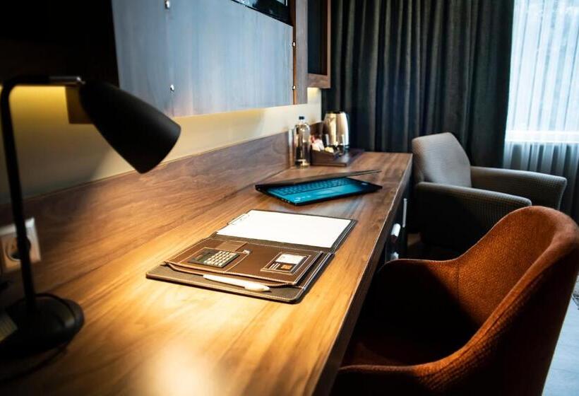 سوییت لوکس, Nova Suite