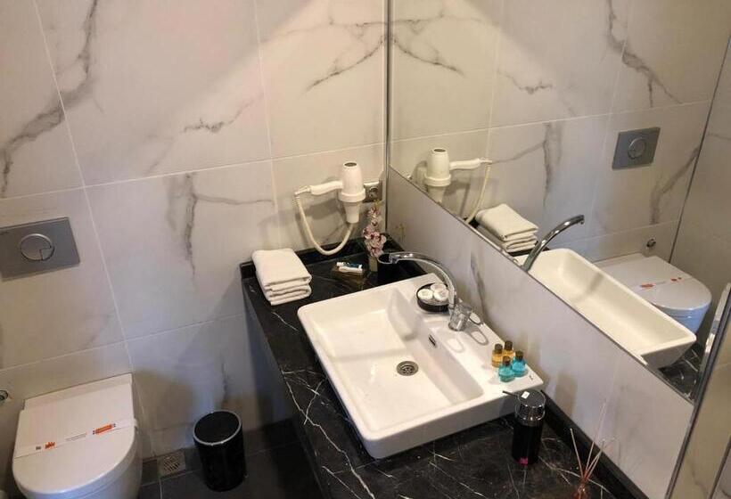 סוויטה משפחתית, Nova Suite
