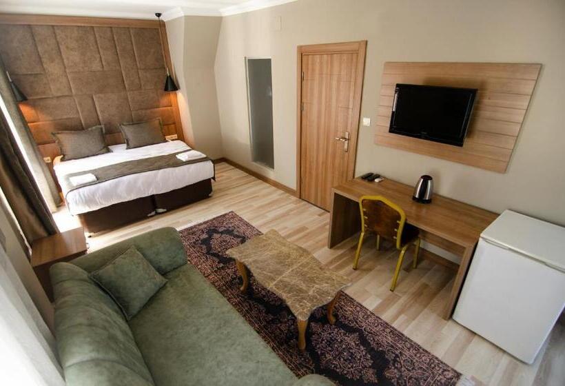 اتاق لوکس سه تخته, Nova Suite