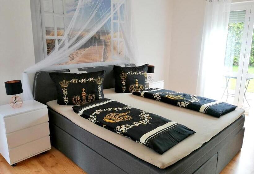 آپارتمان 1 خوابه با تراس, Pension Nordseebriese