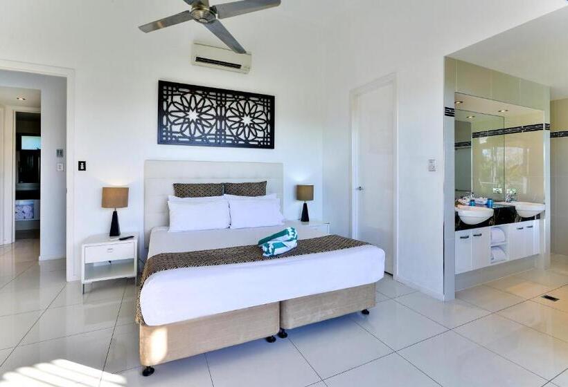 آپارتمان 3 خوابه با چشم‌انداز دریا, Pinnacle Apartments