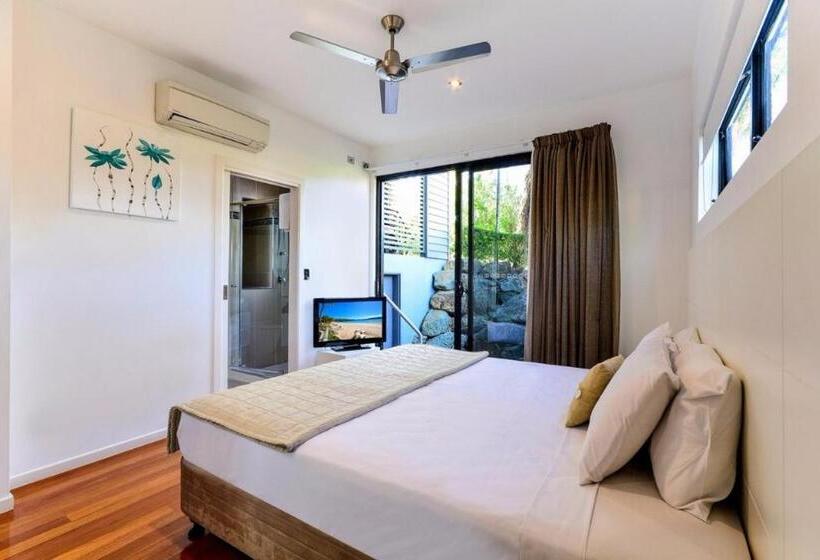 آپارتمان 2 خوابه با چشم‌انداز دریا, Pinnacle Apartments