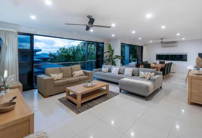 آپارتمان 3 خوابه, Pinnacle Apartments