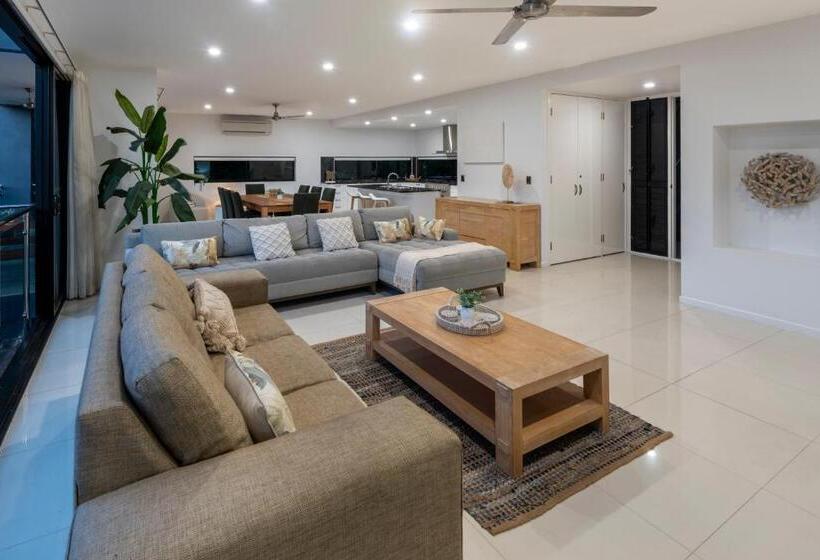 آپارتمان 3 خوابه, Pinnacle Apartments