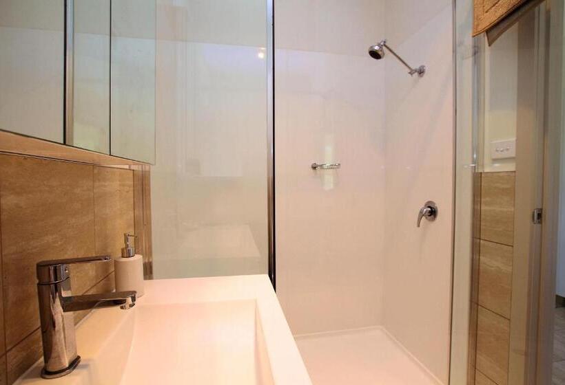 إستوديو قياسى, Richmond Coachmans Rest