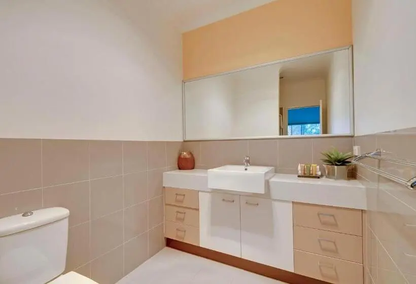 Apartament 3 Dormitoris, Traralgon Serviced Apartments