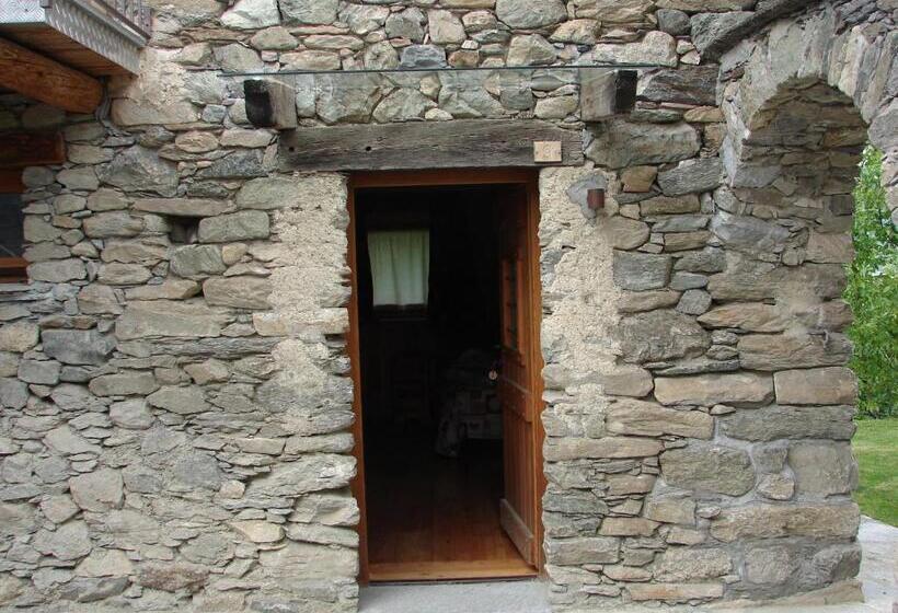 غرفة قياسية ثلاثية, Affittacamere Grand Saint Bernard