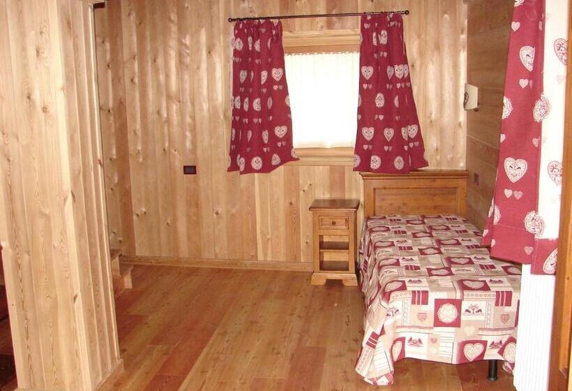 غرفة قياسية ثلاثية, Affittacamere Grand Saint Bernard