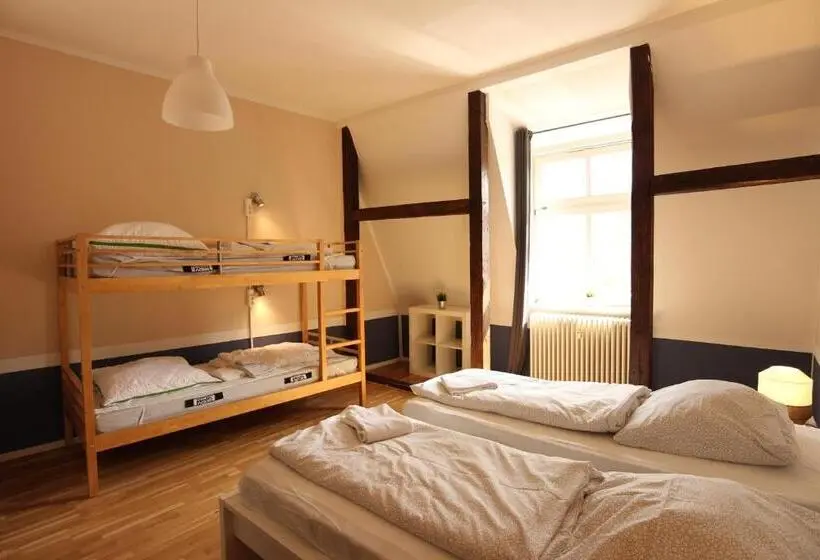 スタンダード4人部屋, Blue Doors Hostel Altstadt