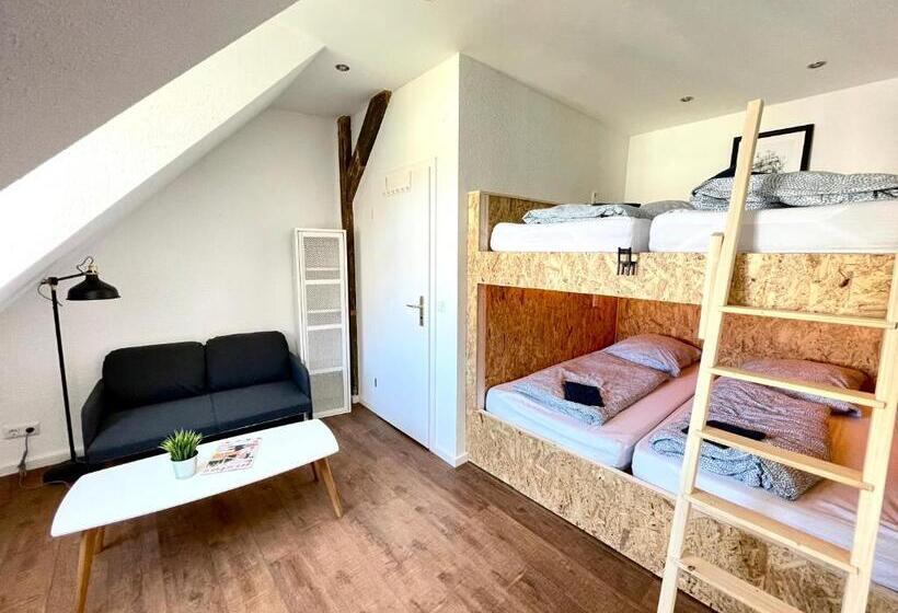 スタンダード４人部屋, Blue Doors Hostel Altstadt