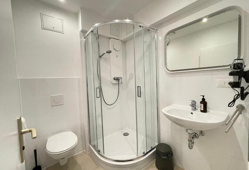 スタンダード４人部屋, Blue Doors Hostel Altstadt