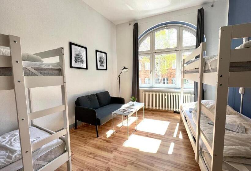 バス共有のスタンダードルーム, Blue Doors Hostel Altstadt