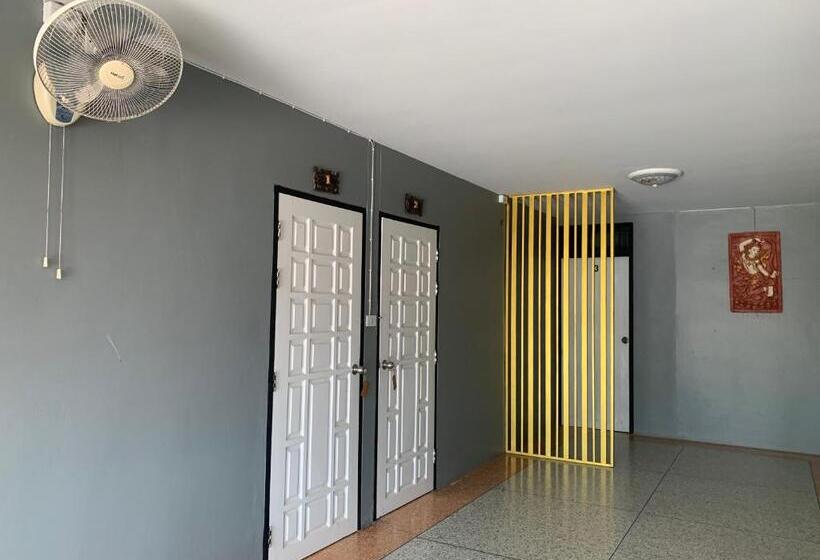 غرفة قياسية, Buasawan Resort & Restaurant