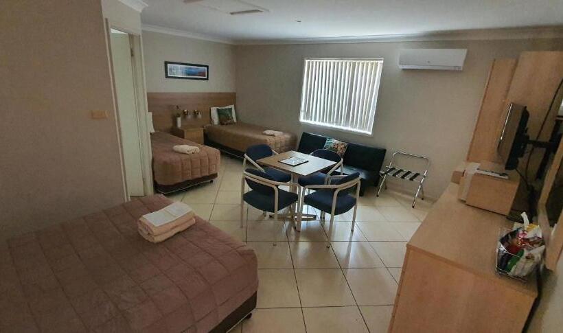 패밀리 룸, Central Motel Nelson Bay