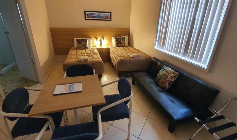 패밀리 룸, Central Motel Nelson Bay