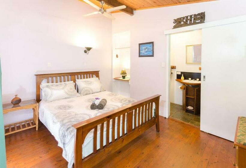 Номер Стандарт с Балконом, Epiphyte B & B