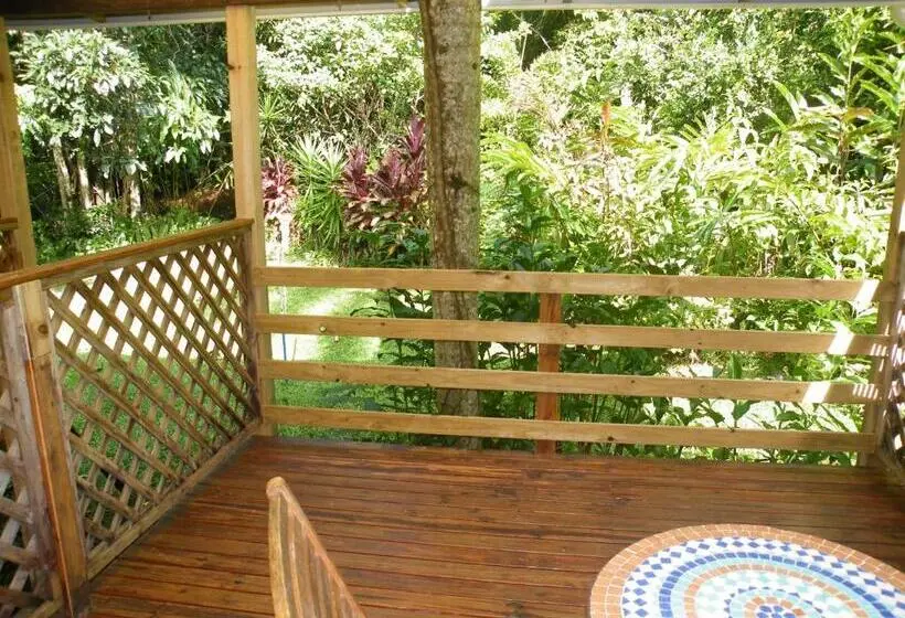 Standard Yhden Hengen Huone Parveke, Epiphyte B & B