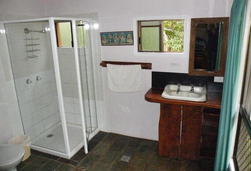 Номер Стандарт с Балконом, Epiphyte B & B