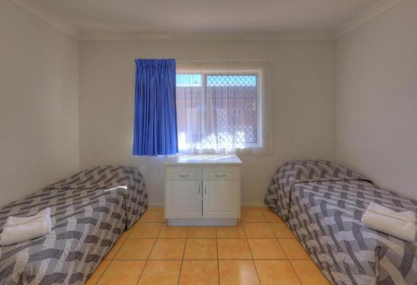 Люкс 2 Спальни, Heritage Lodge Motel