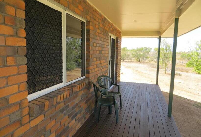 Апартаменты 2 Спальни, Heritage Lodge Motel