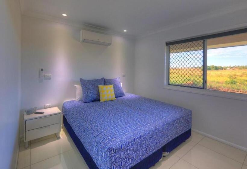 Апартаменты 2 Спальни, Heritage Lodge Motel