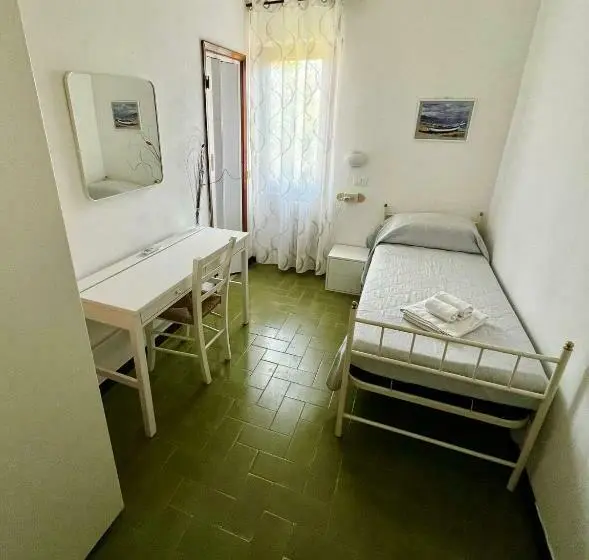 スタンダードシングルルーム, Bed&breakfast Villa Lorena