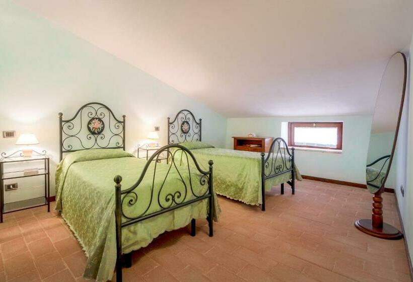 דירת שני חדרים, Castello Di Pupaggi