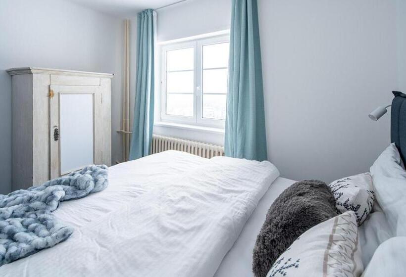 جناح, Prazska Bouda