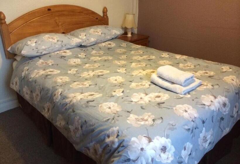 标准单人间共用浴室, The Crown