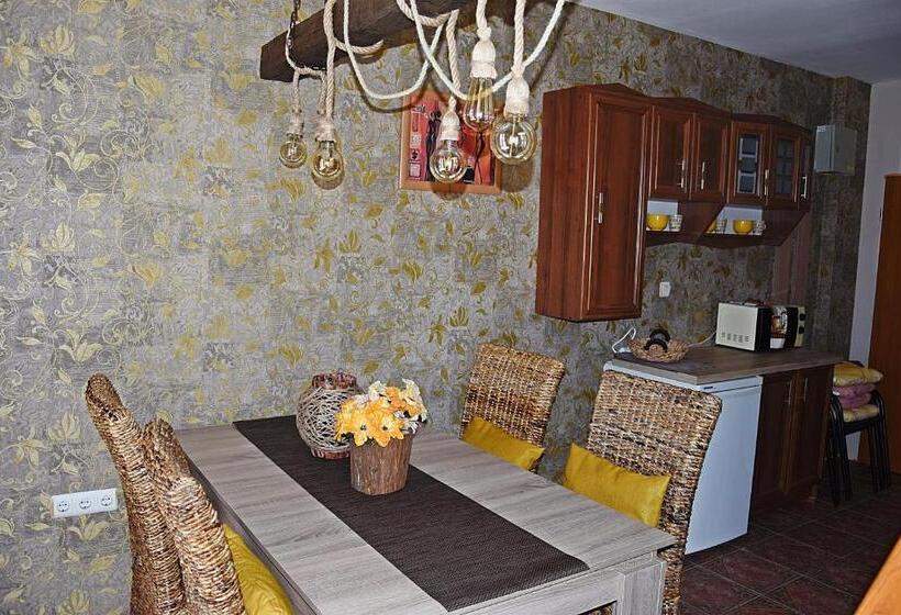 침실 1개 복층 룸, Toro Negro