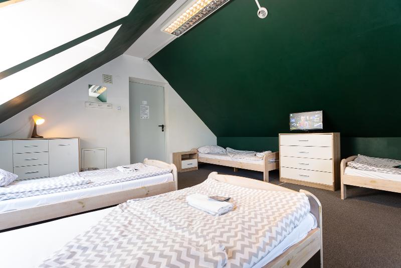 Camera Standard, Unver