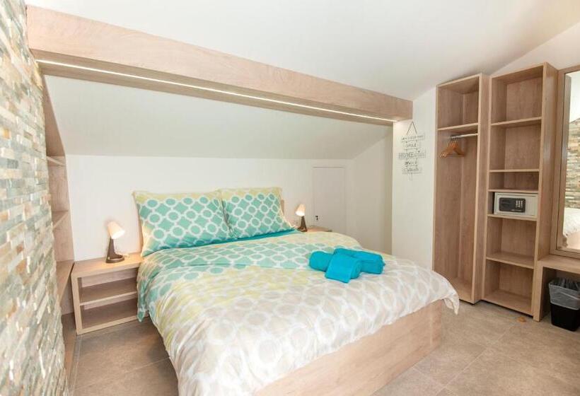 اتاق استاندارد با تراس, Old Town Rooms Piran