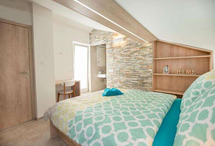 اتاق استاندارد با تراس, Old Town Rooms Piran