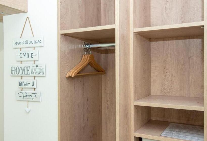 اتاق استاندارد با تراس, Old Town Rooms Piran