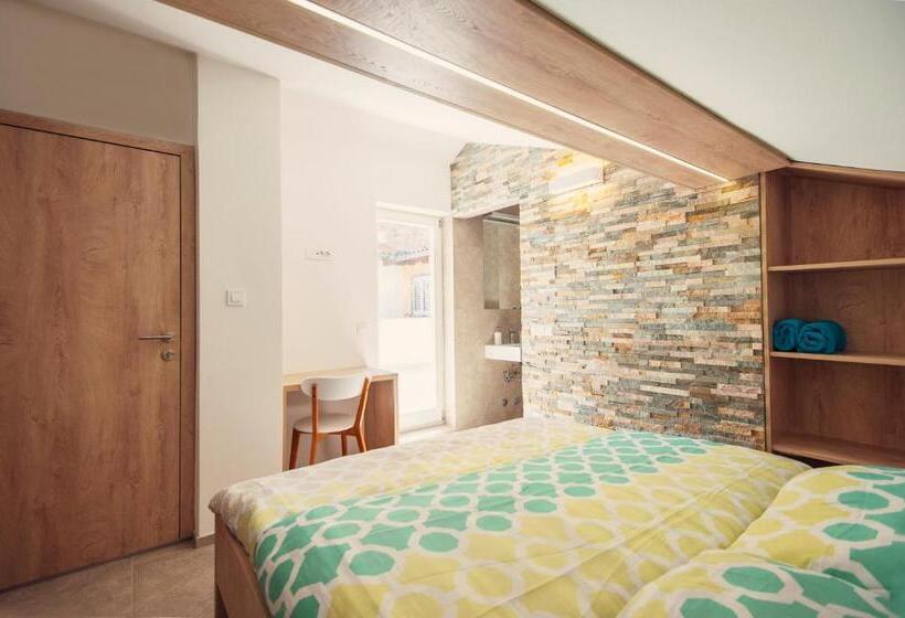 اتاق استاندارد با تراس, Old Town Rooms Piran