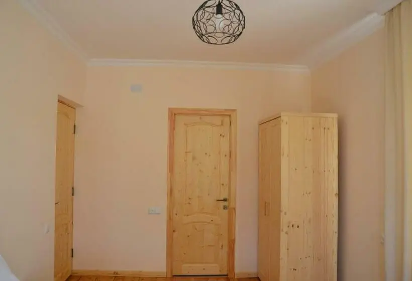 اتاق استاندارد, Petit Dilijan