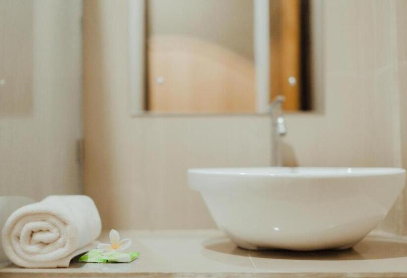 اتاق سوپریور, Panfila