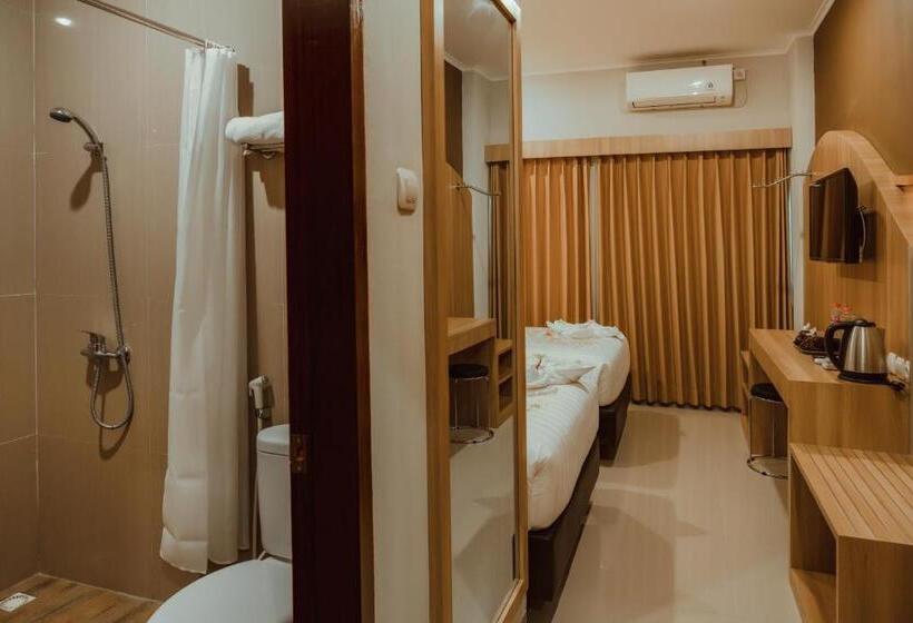 اتاق سوپریور, Panfila